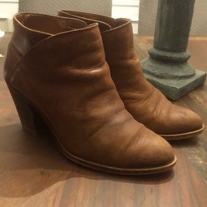 LUCKY BRAND leather ~ super cute Boots!